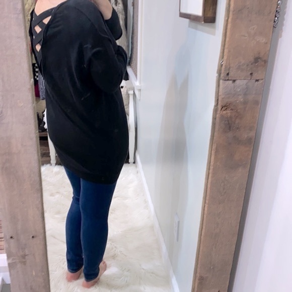 DREAMERS black sweater lattice back size medium/large - Picture 4 of 9